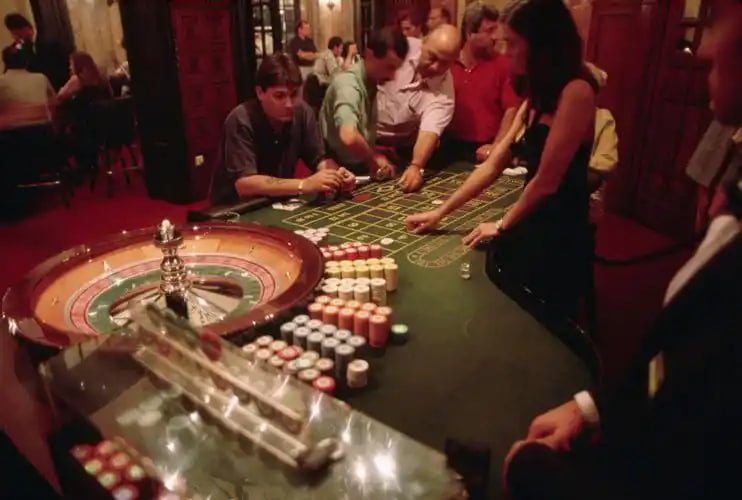 e02518 Casino en Vivo